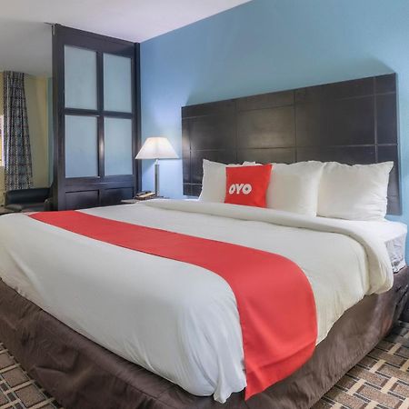 Oyo Hotel Knoxville Tn Cedar Bluff I-40 Экстерьер фото