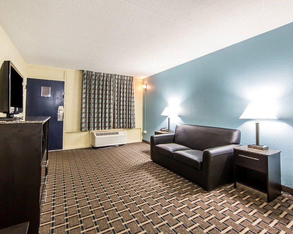 Oyo Hotel Knoxville Tn Cedar Bluff I-40 Экстерьер фото