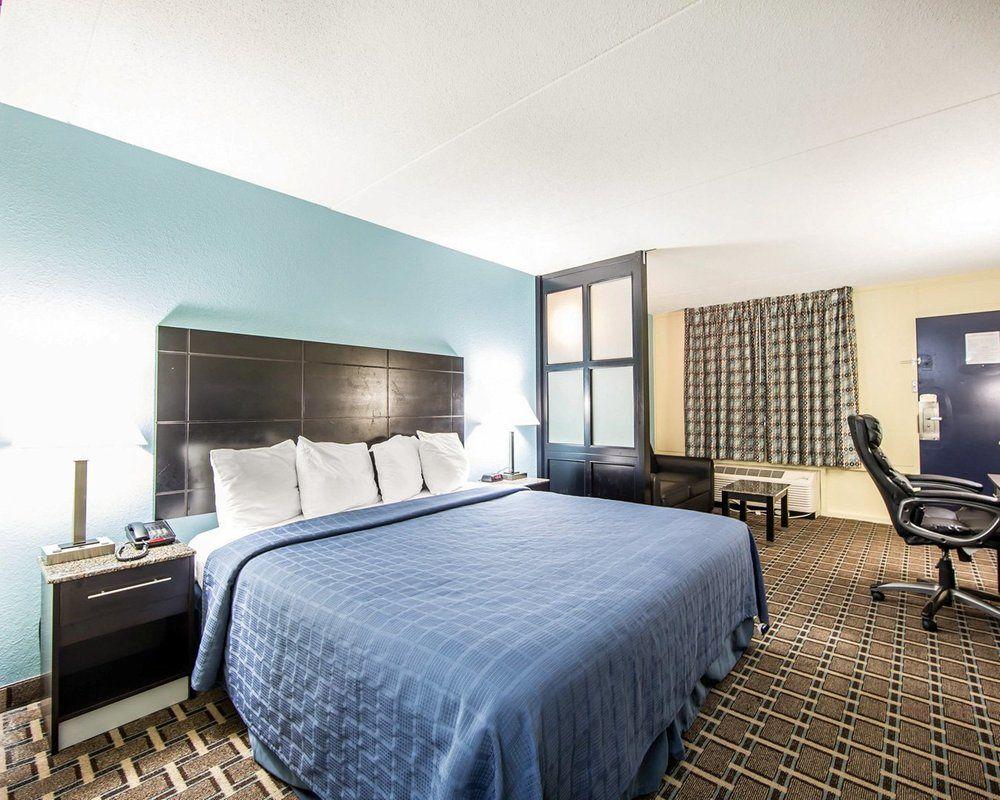Oyo Hotel Knoxville Tn Cedar Bluff I-40 Экстерьер фото
