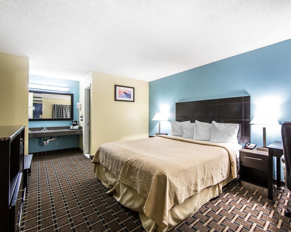 Oyo Hotel Knoxville Tn Cedar Bluff I-40 Экстерьер фото