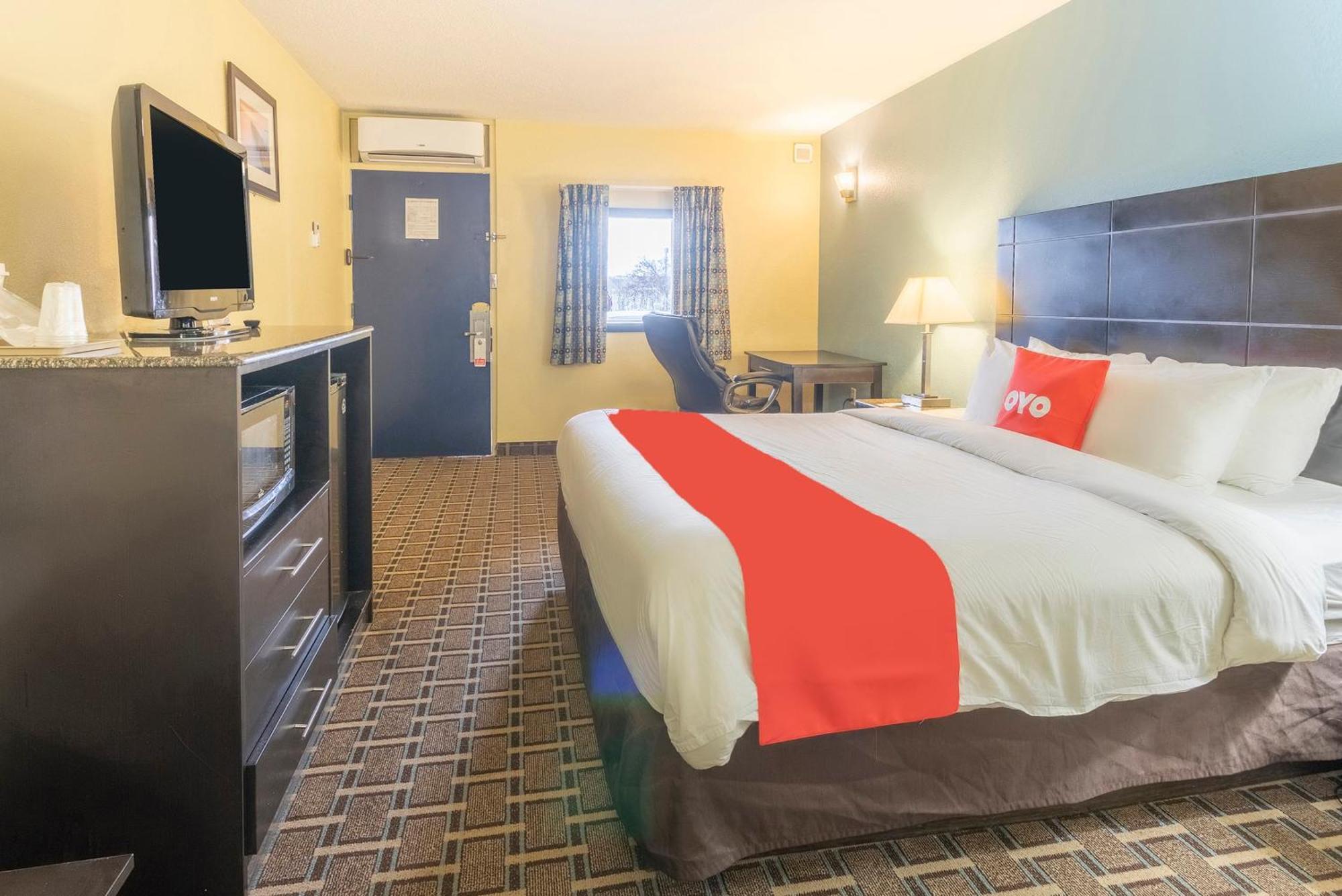 Oyo Hotel Knoxville Tn Cedar Bluff I-40 Экстерьер фото