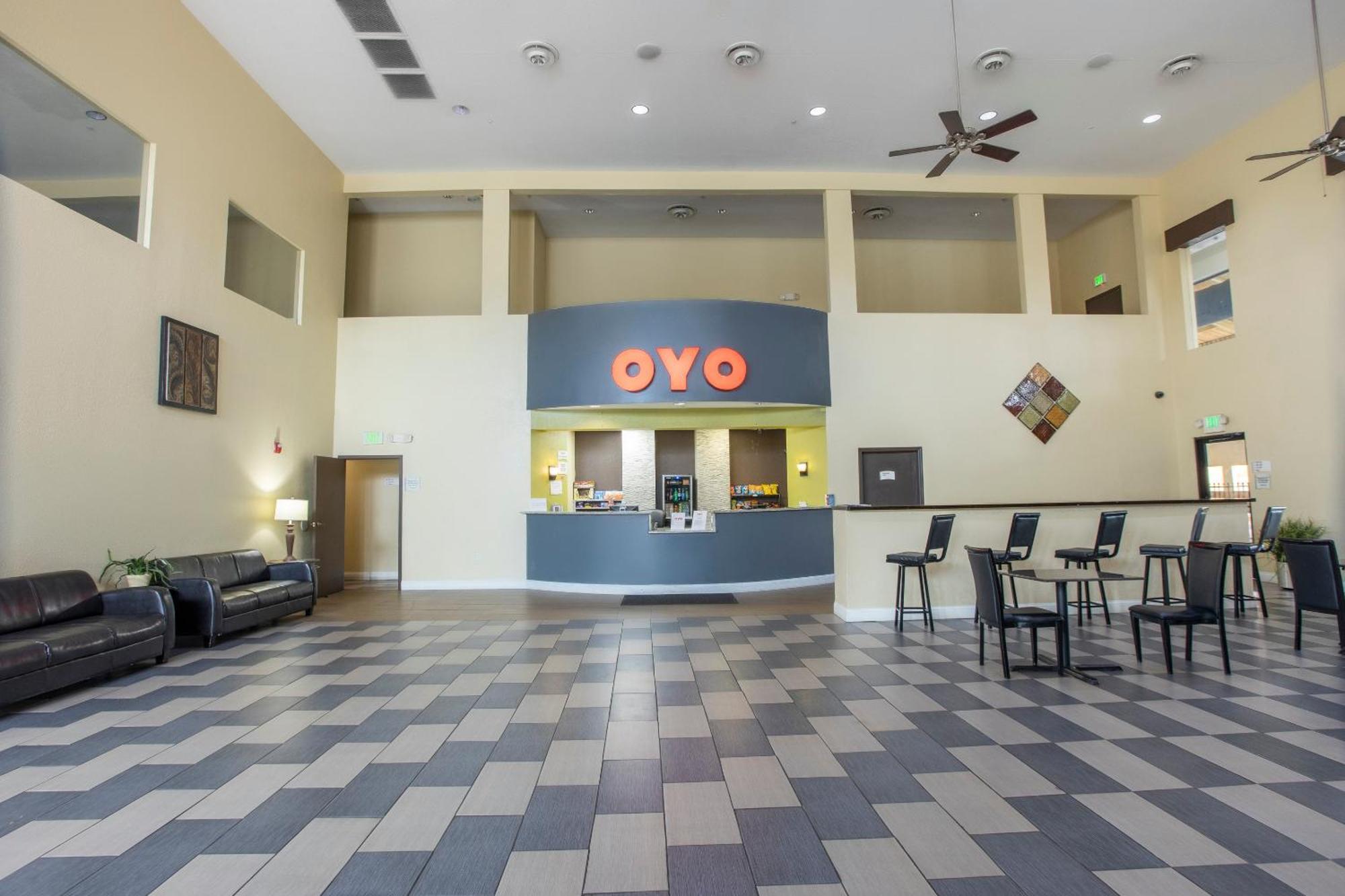 Oyo Hotel Knoxville Tn Cedar Bluff I-40 Экстерьер фото