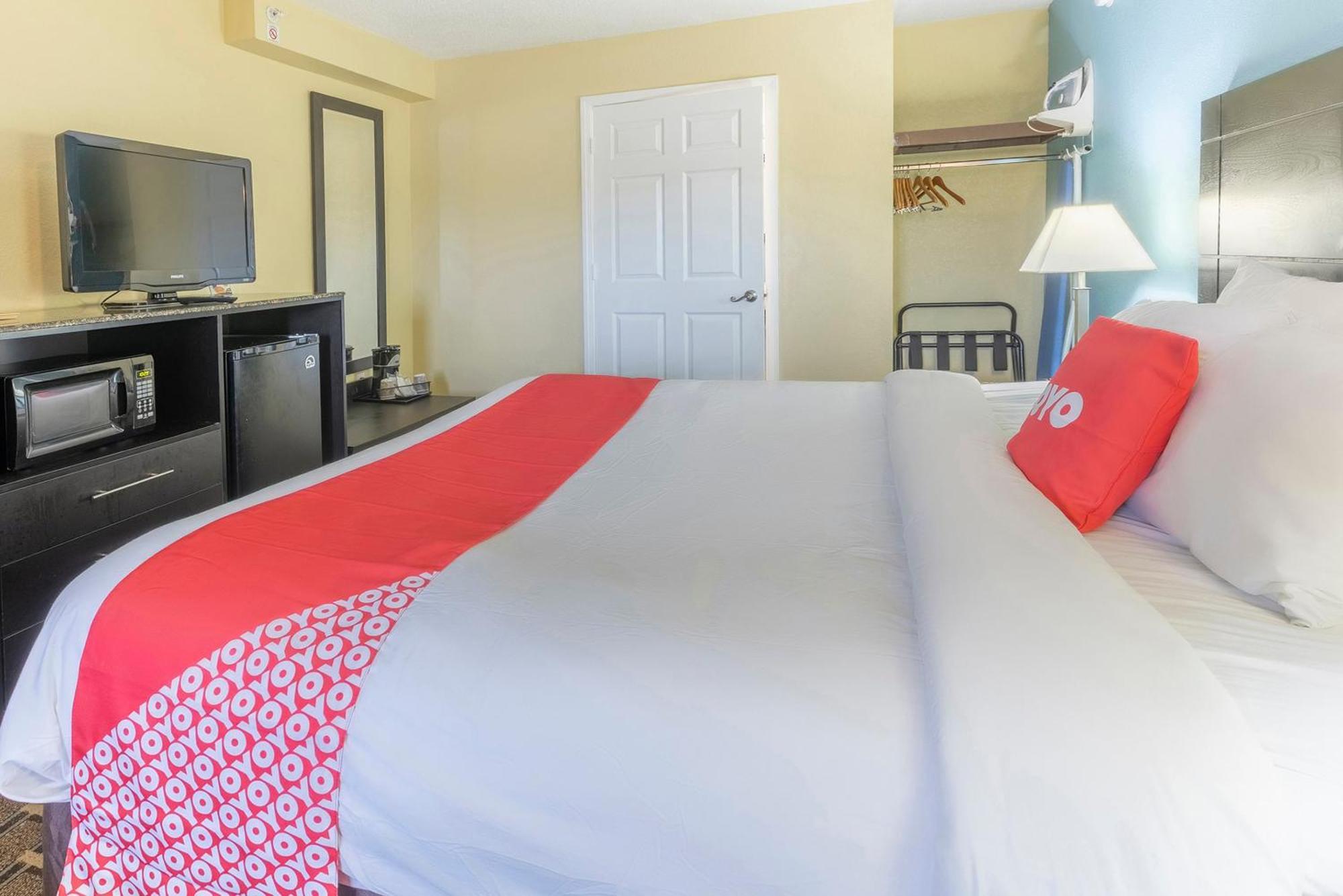 Oyo Hotel Knoxville Tn Cedar Bluff I-40 Экстерьер фото