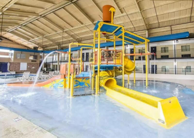 Oyo Hotel Knoxville Tn Cedar Bluff I-40 Экстерьер фото